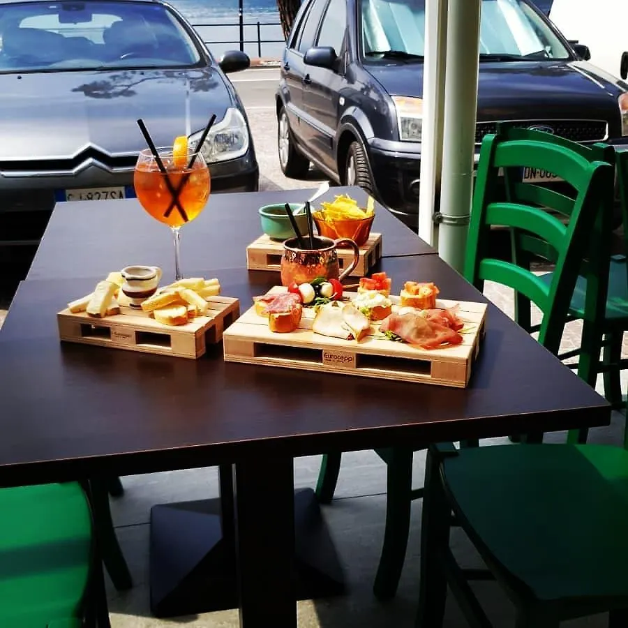 Hotel Mojito Домазо
